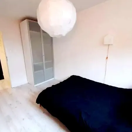 3bed Modern Near Beautiful Park *